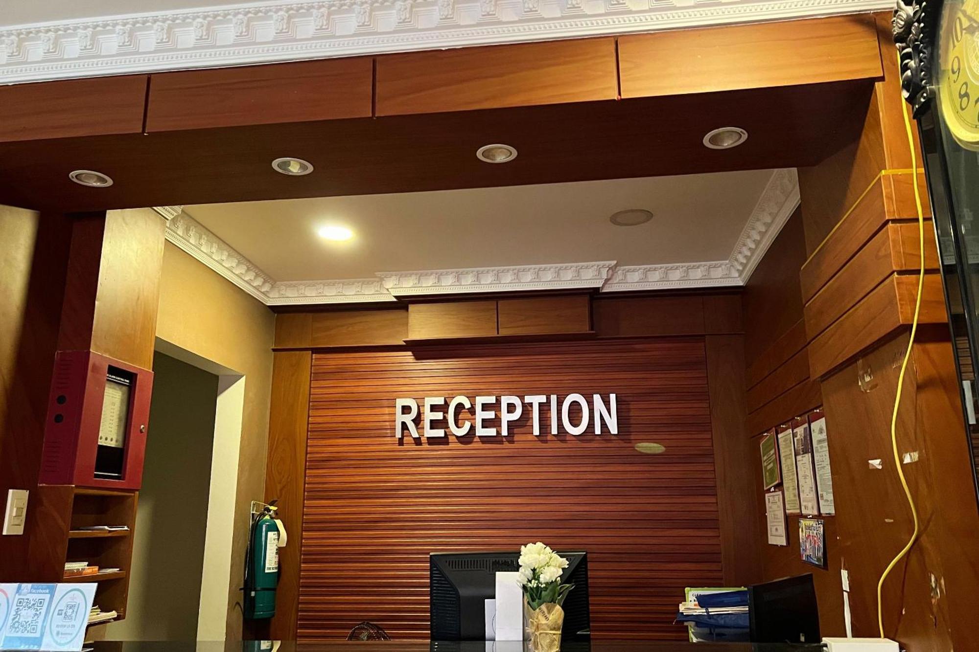 Venezia Suites Hotel Iloilo Экстерьер фото