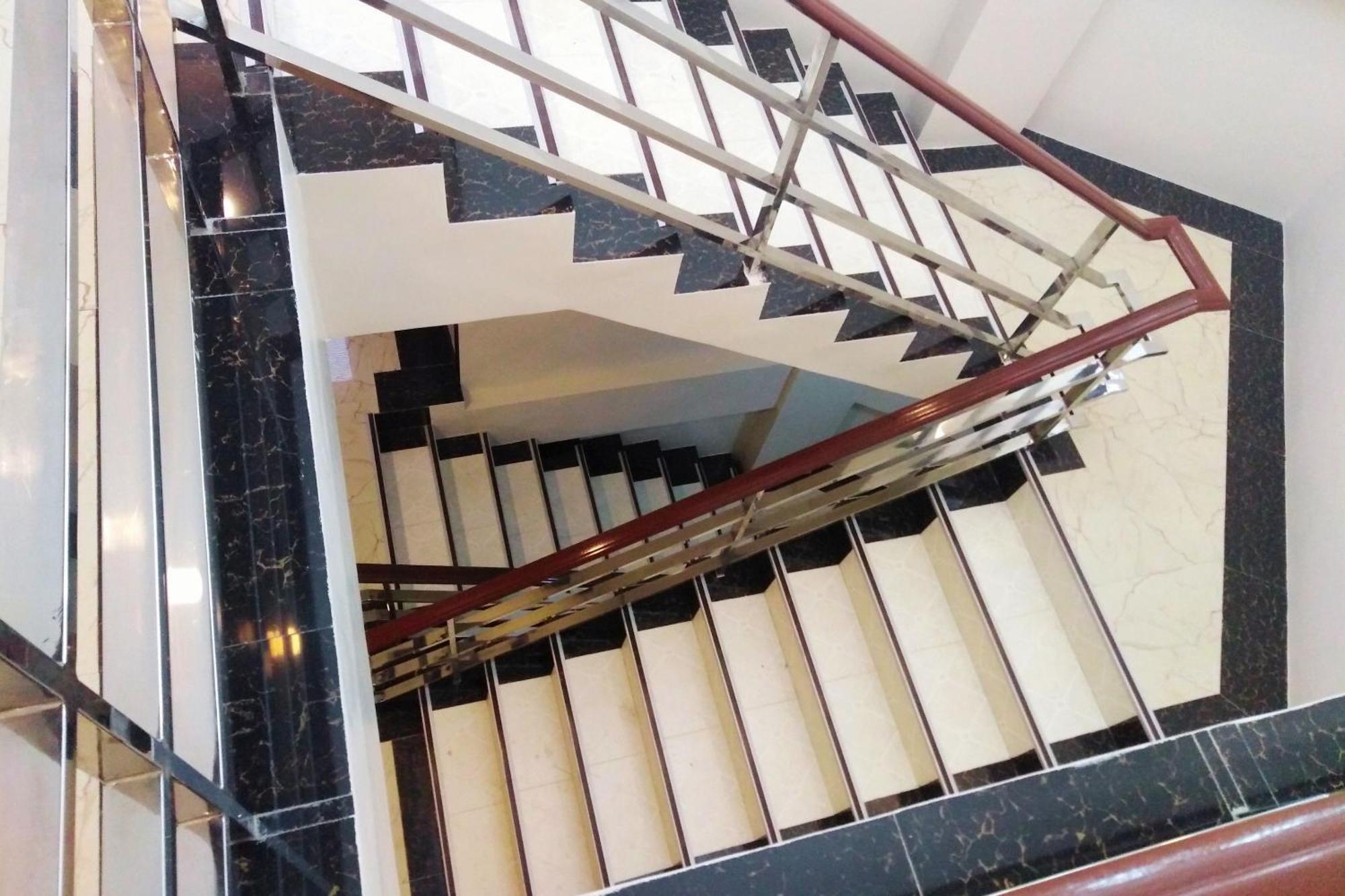 Venezia Suites Hotel Iloilo Экстерьер фото