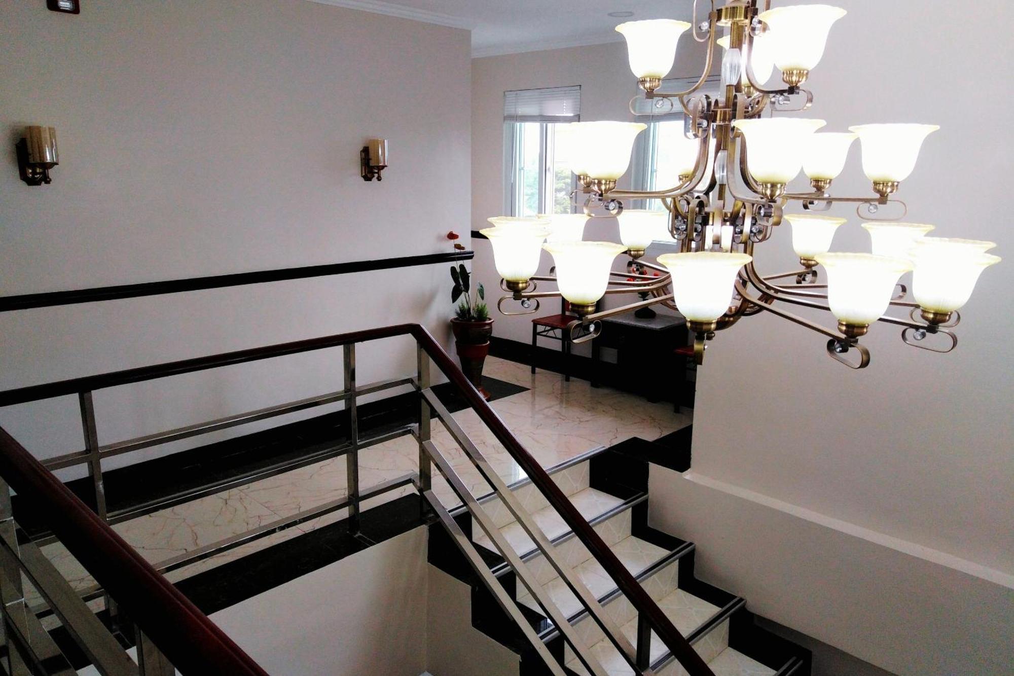Venezia Suites Hotel Iloilo Экстерьер фото